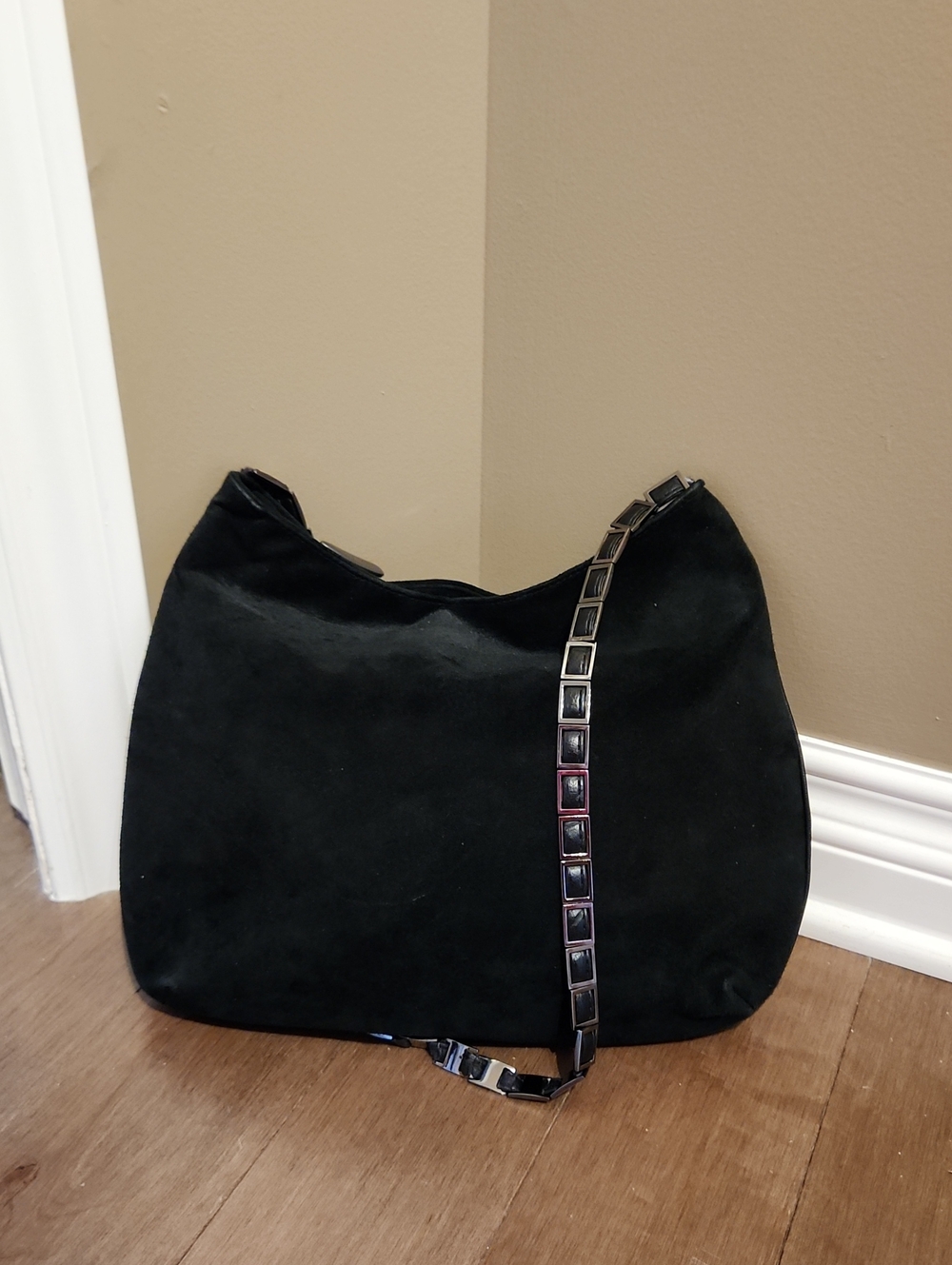 Y2K Browns Couture Elegant Black Suede Shoulder Hobo with Chain-Trim Strap